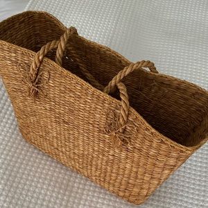 Straw purse